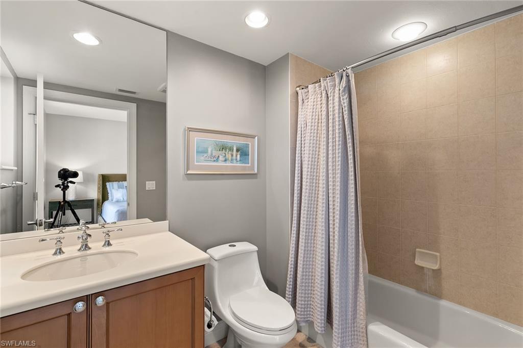 1050 Borghese LN 1202