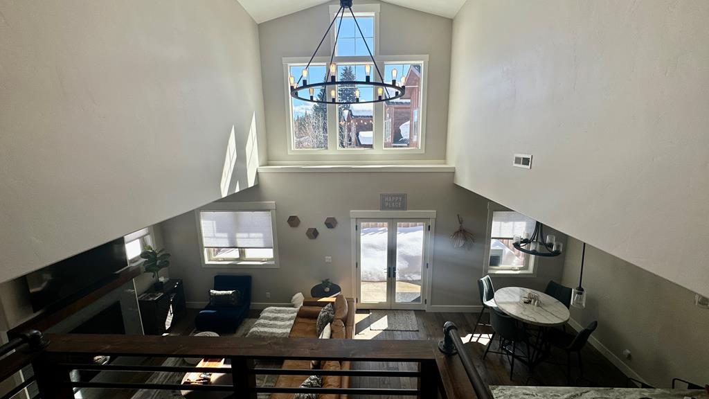 613 Blue Water Circle 23