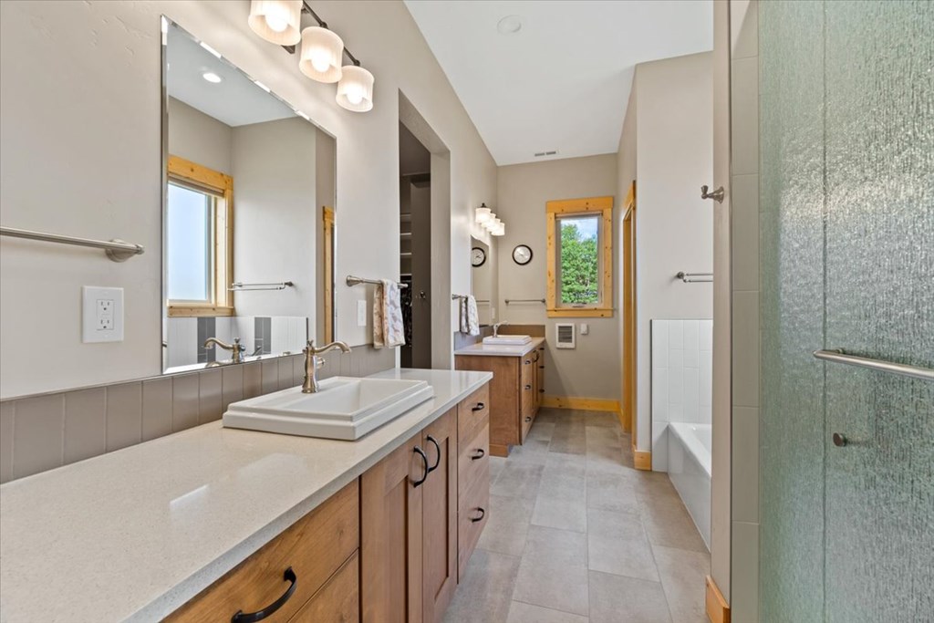 13917 Sky View Court