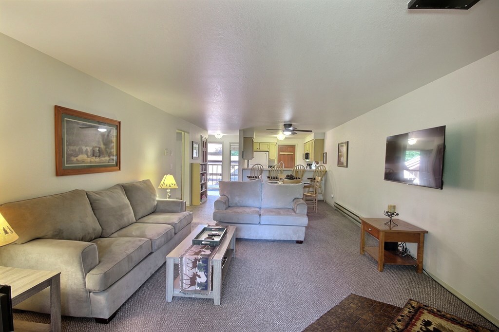 1630 Davis Avenue C18