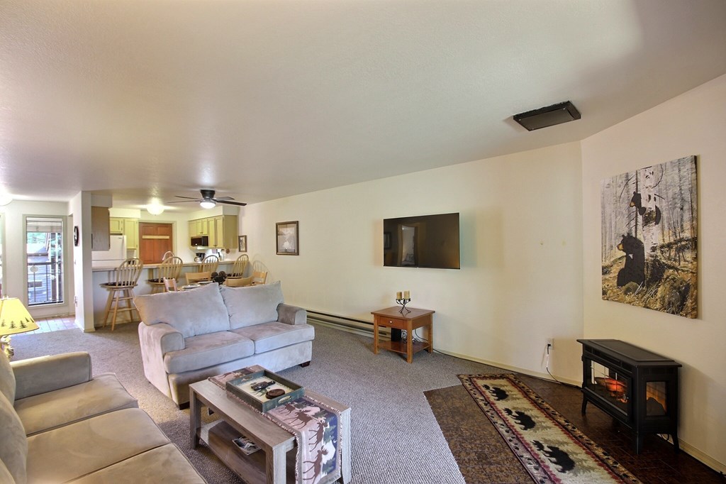 1630 Davis Avenue C18