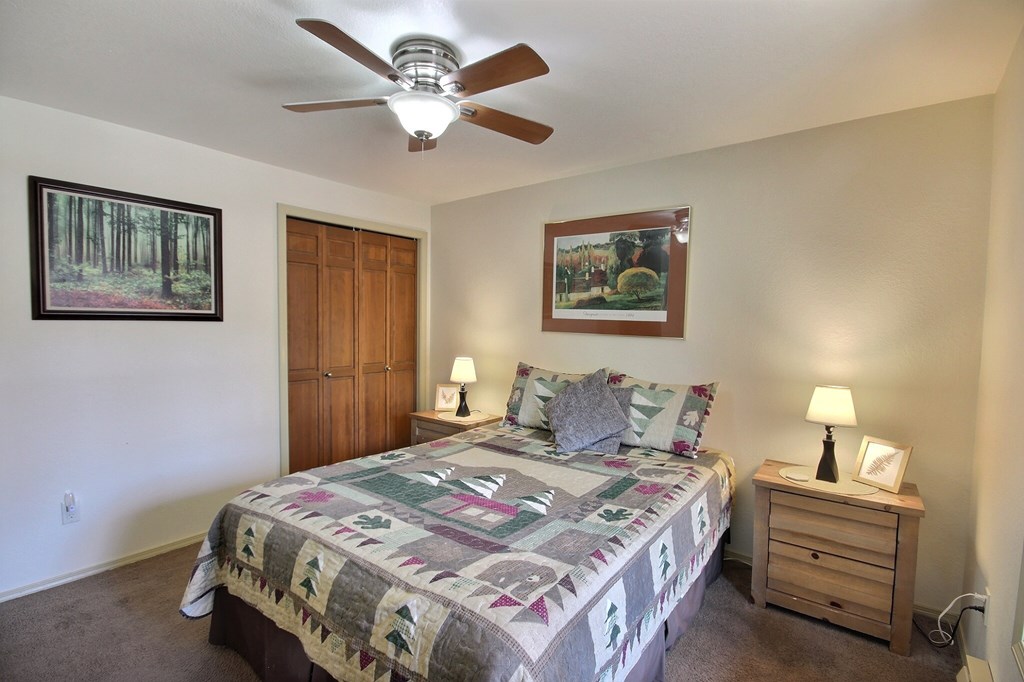 1630 Davis Avenue C18