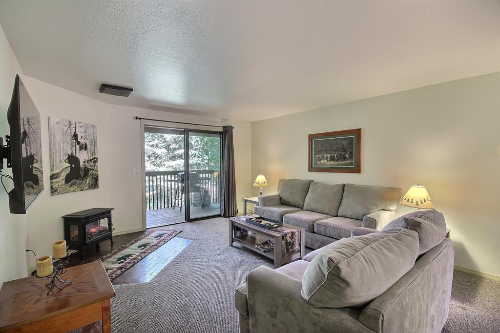 1630 Davis Avenue C18