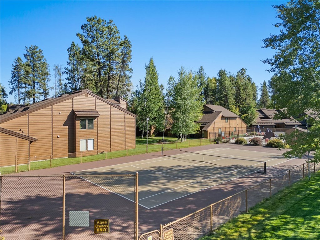 1630 Davis Avenue C18