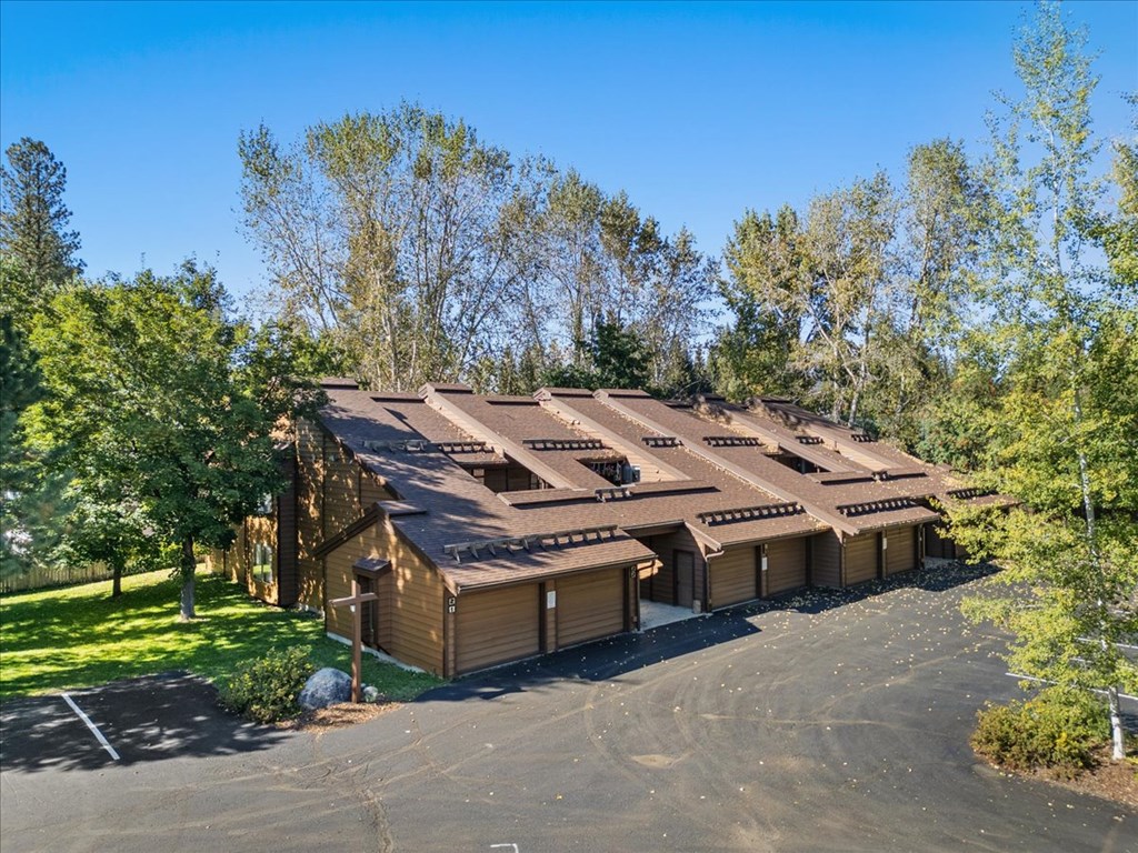 1630 Davis Avenue C18