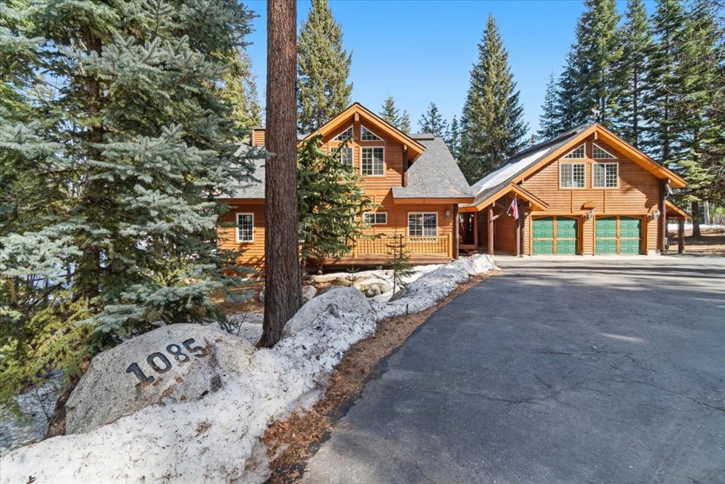 1085 Chip Shot Drive, McCall