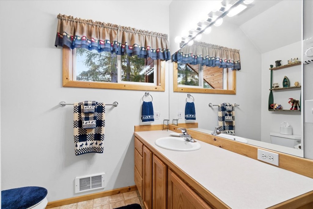 1085 Chip Shot Drive, McCall