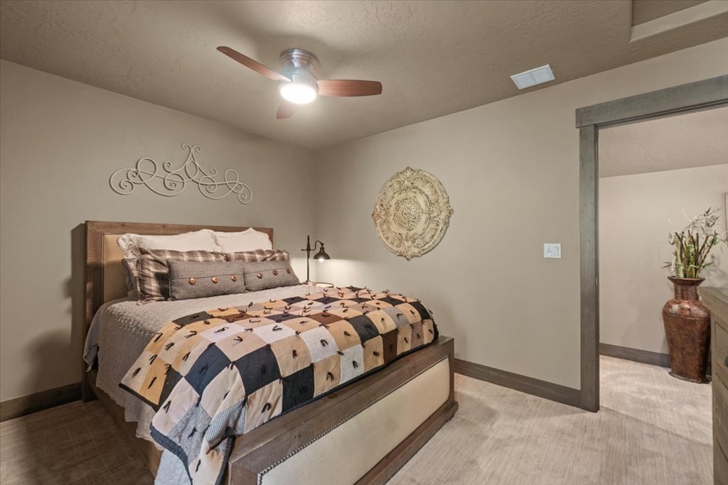 1014 Violet Way, McCall
