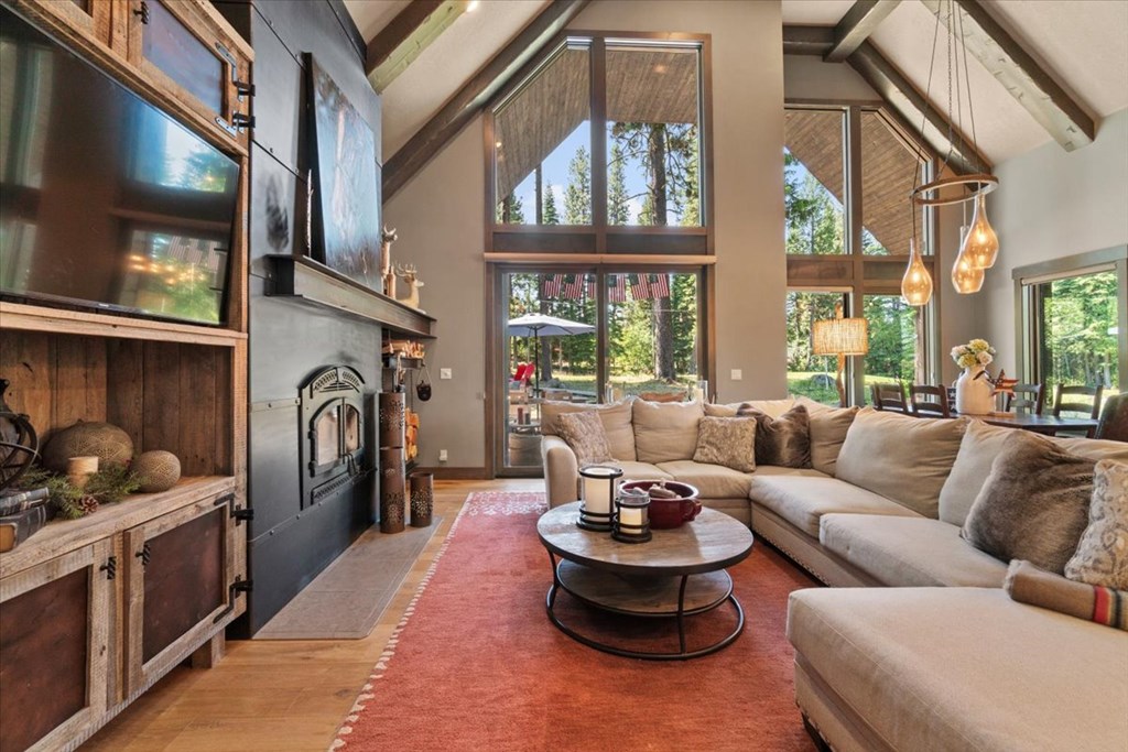 1014 Violet Way, McCall