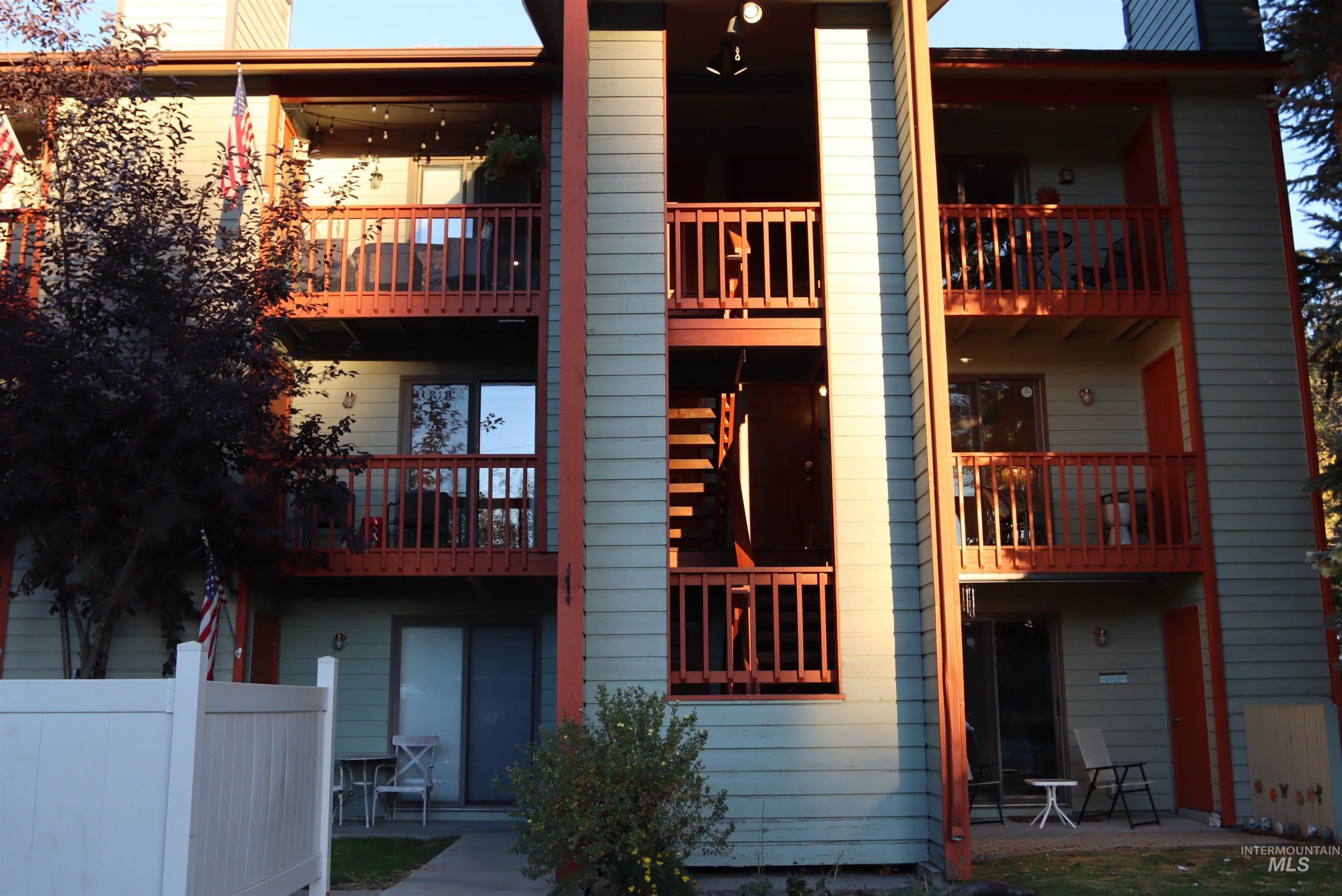 601 Hemlock # 8, McCall Unit: 8