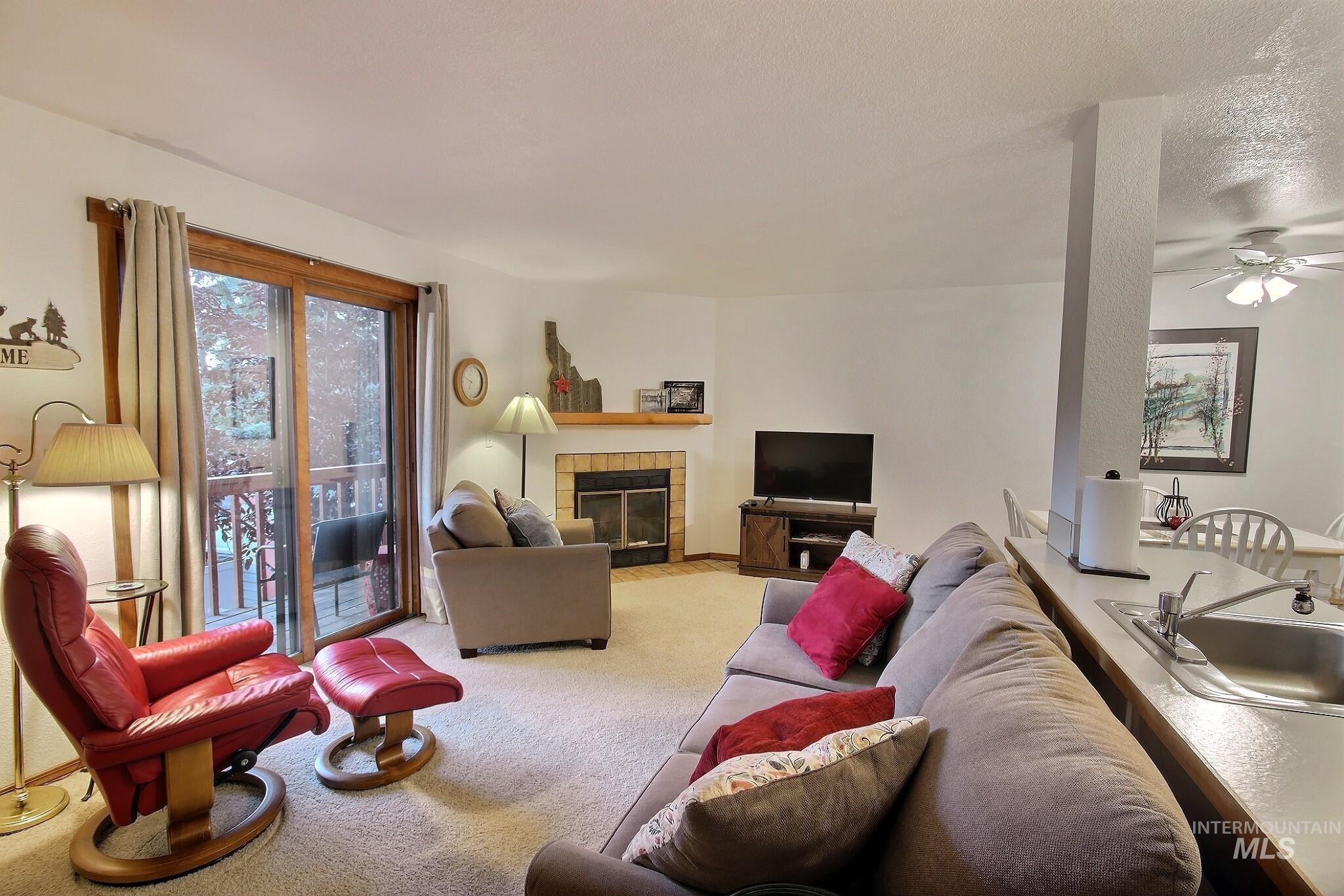 601 Hemlock # 8, McCall Unit: 8