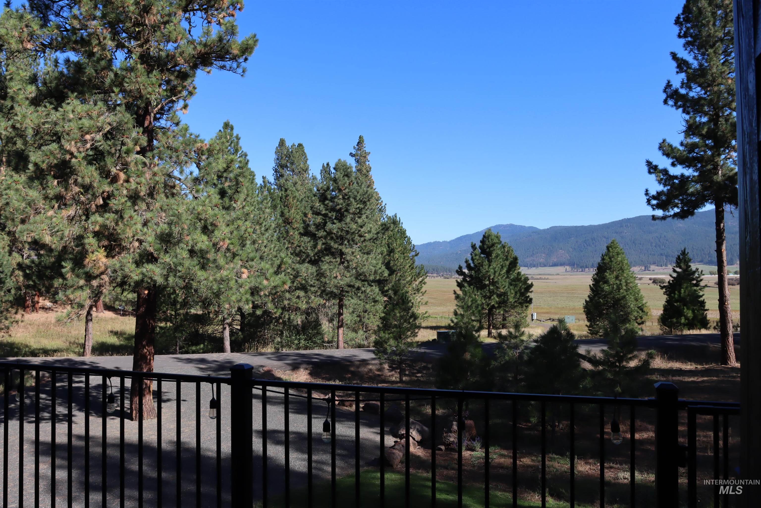 3953 Valley View Drive