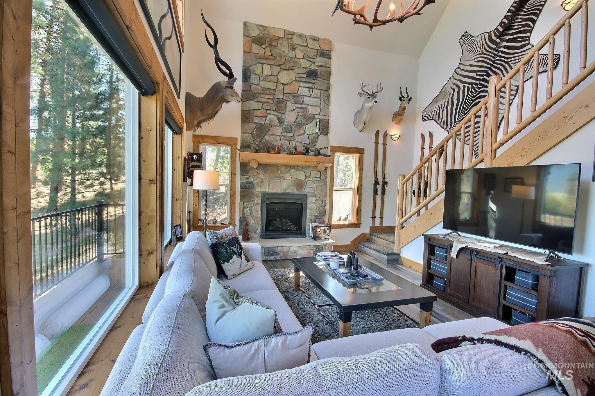 3953 Valley View Drive