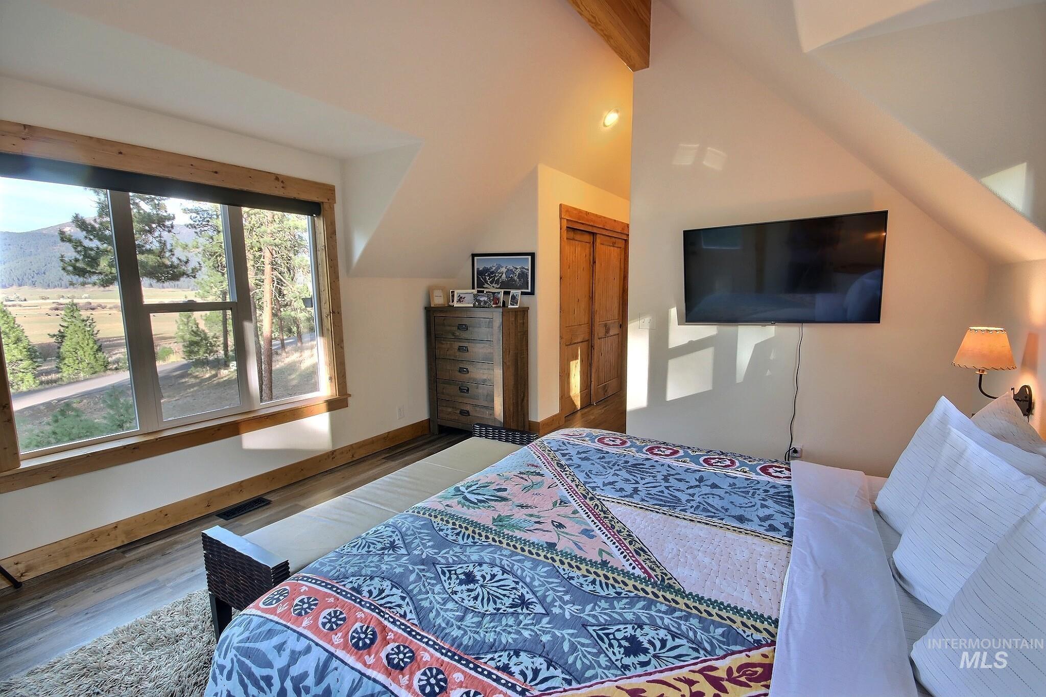 3953 Valley View Drive
