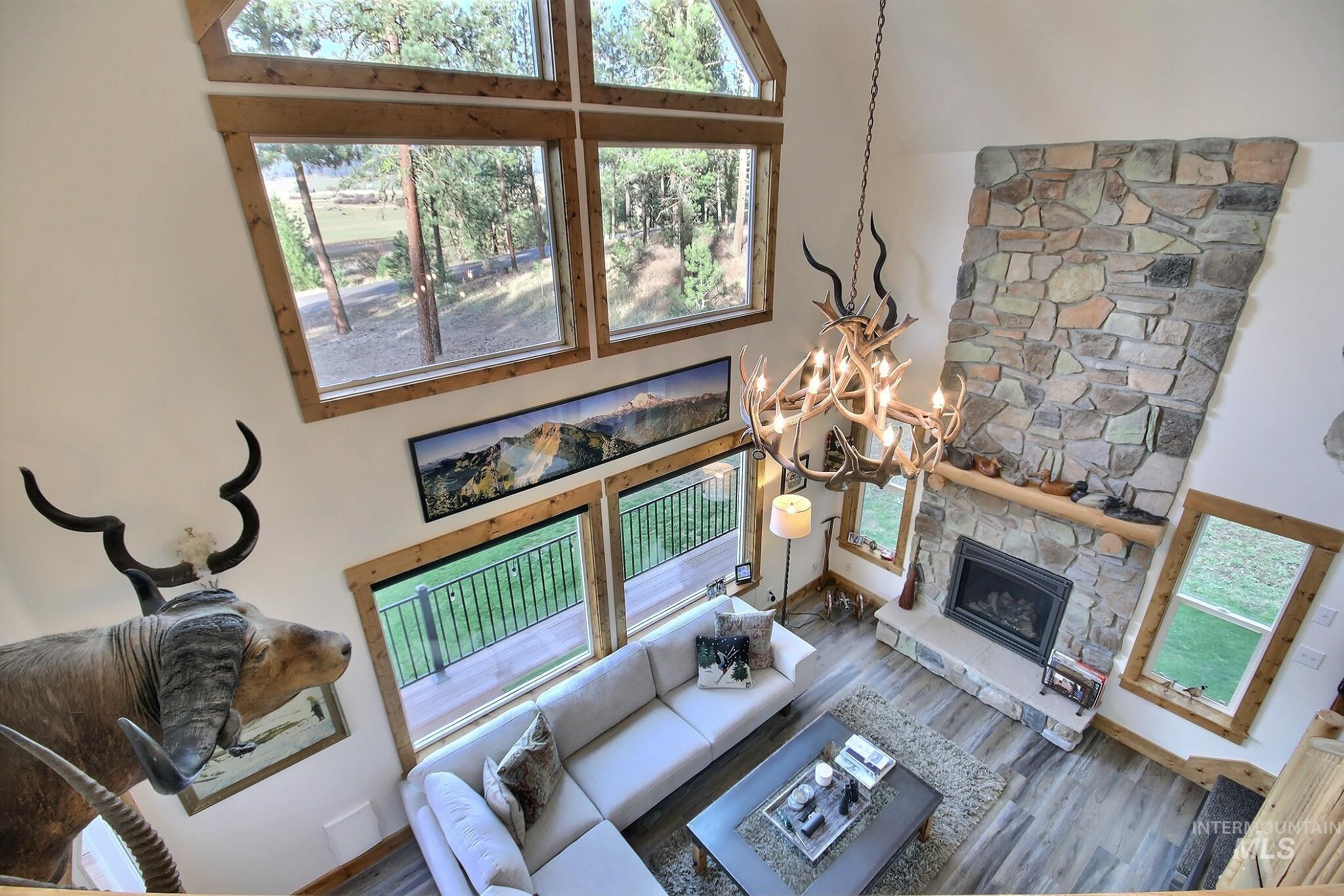 3953 Valley View Drive
