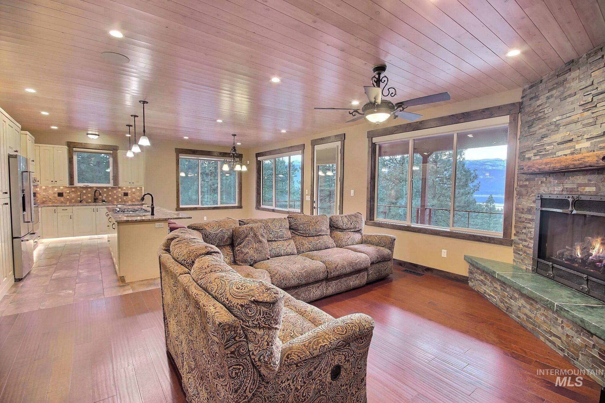 1286 Shore Drive