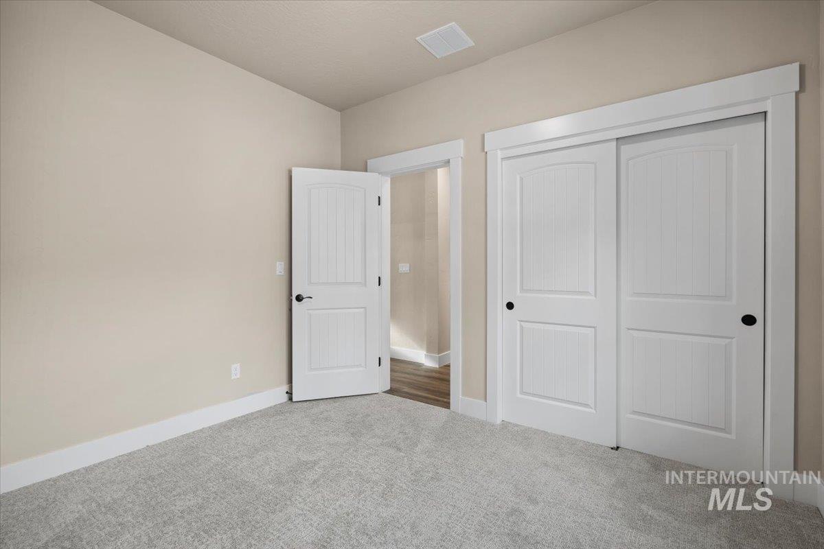19 Shore Crest Court