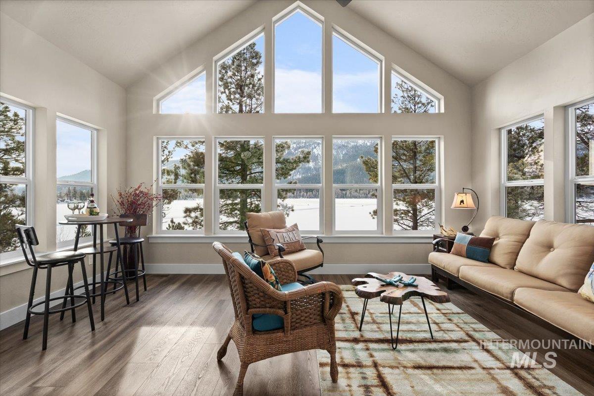 19 Shore Crest Court