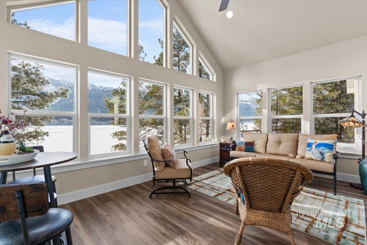 19 Shore Crest Court