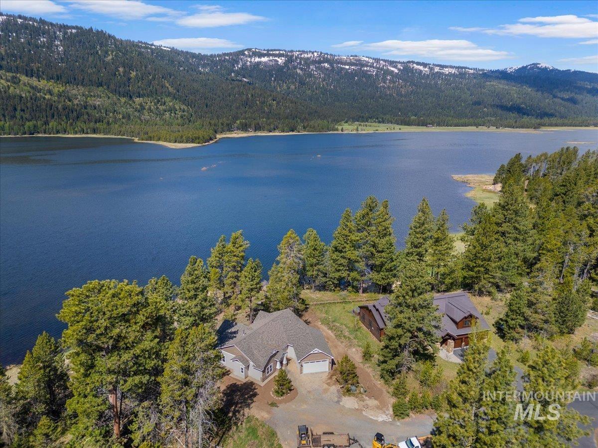 19 Shore Crest Court