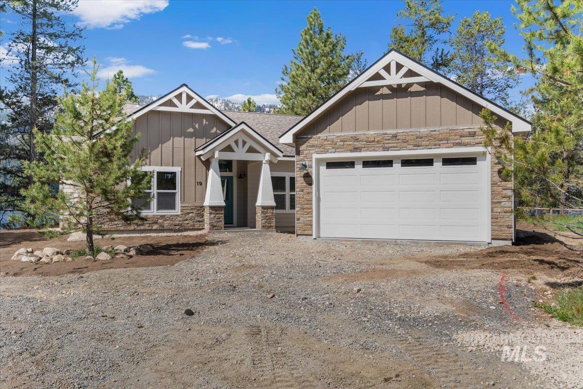 19 Shore Crest Court