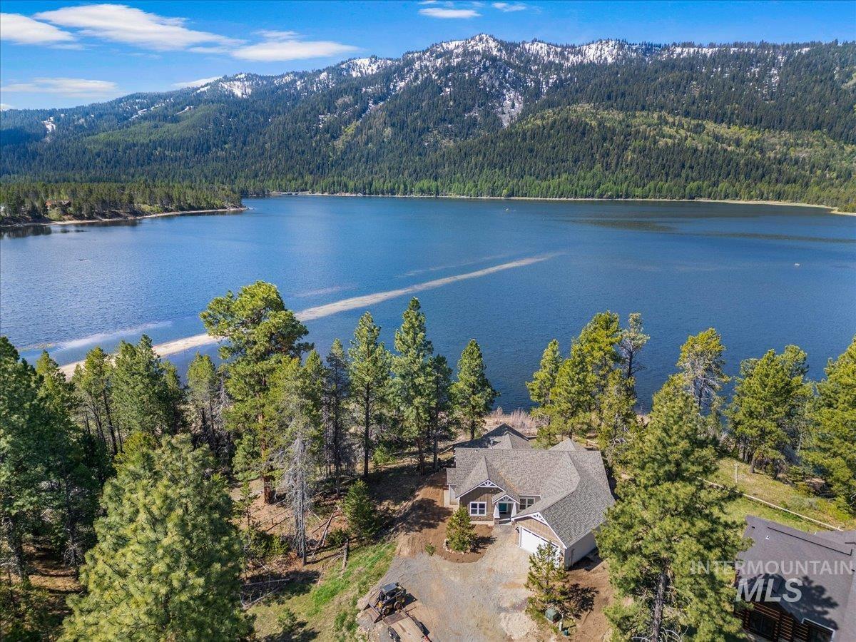 19 Shore Crest Court