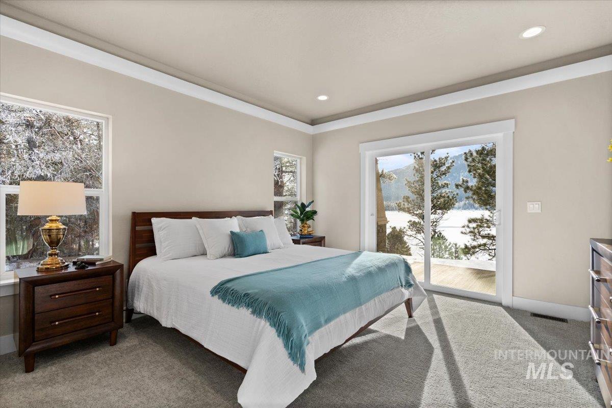 19 Shore Crest Court