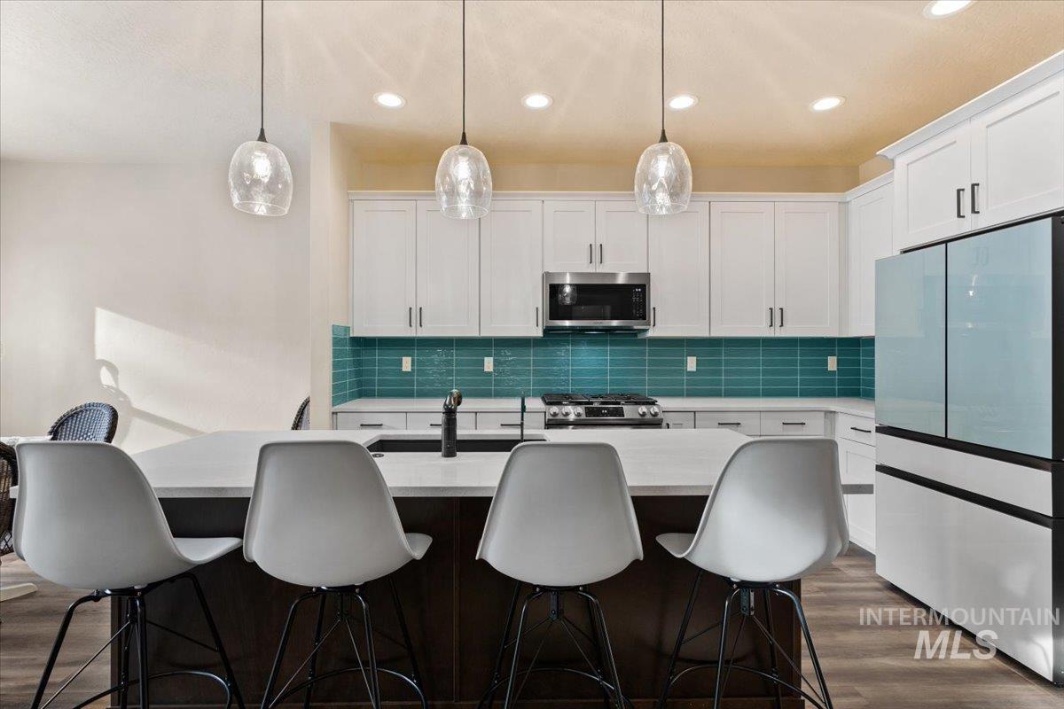 19 Shore Crest Court