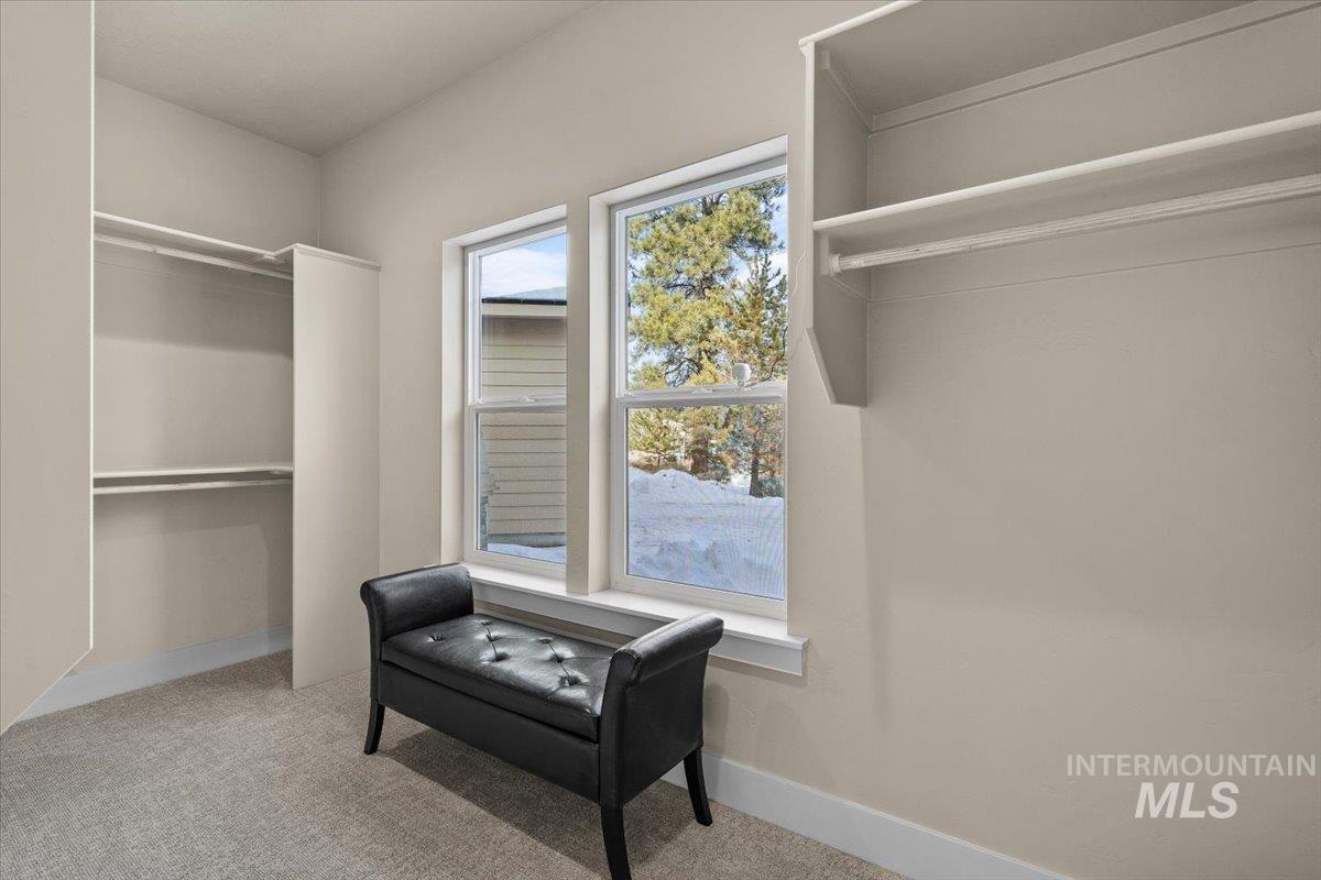 19 Shore Crest Court