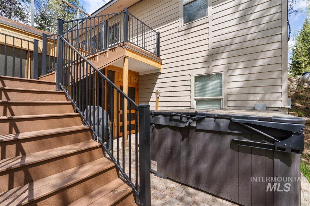 714 Spruce
