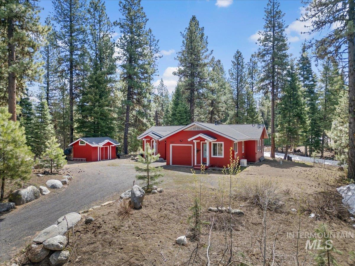 1640 Forest Trails Drive