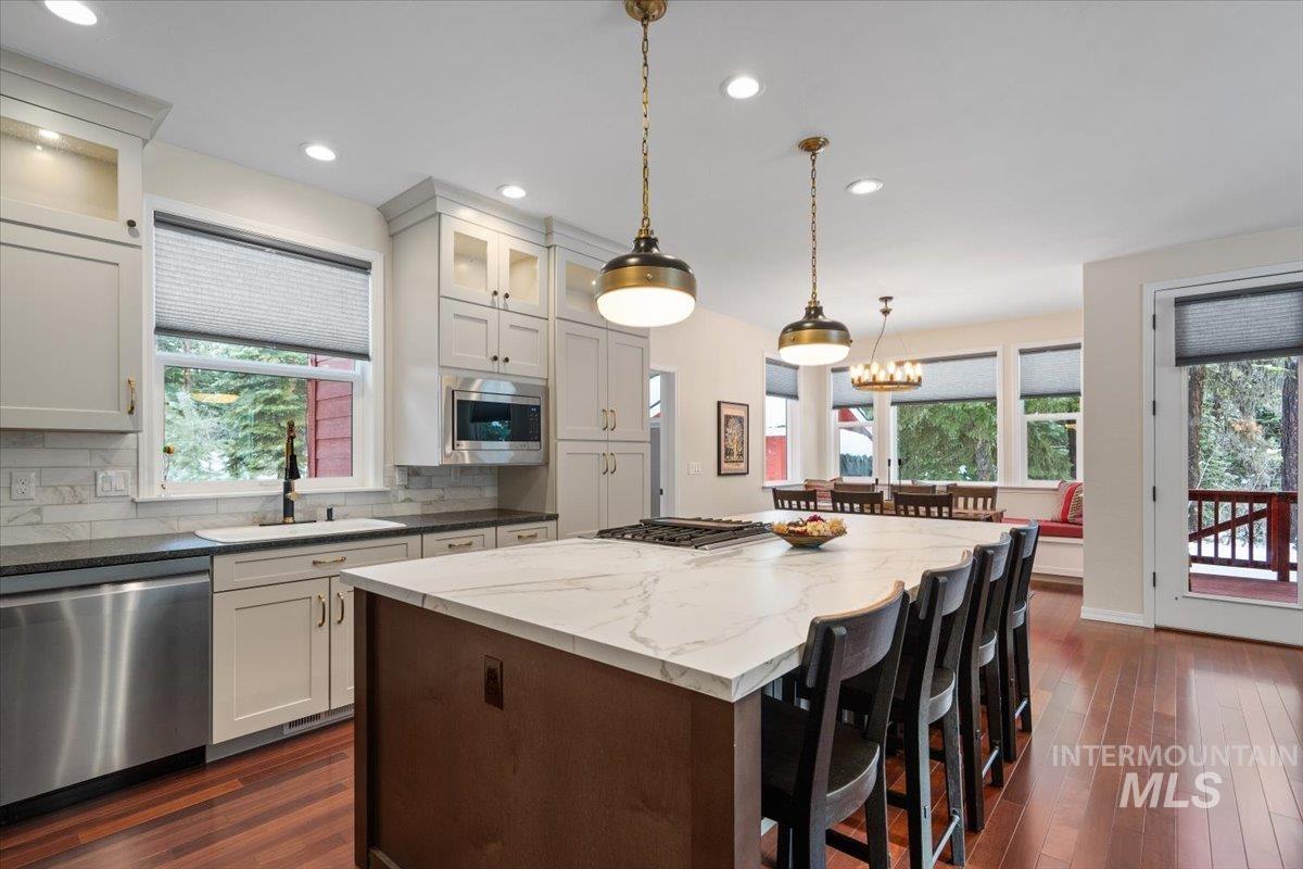 1640 Forest Trails Drive