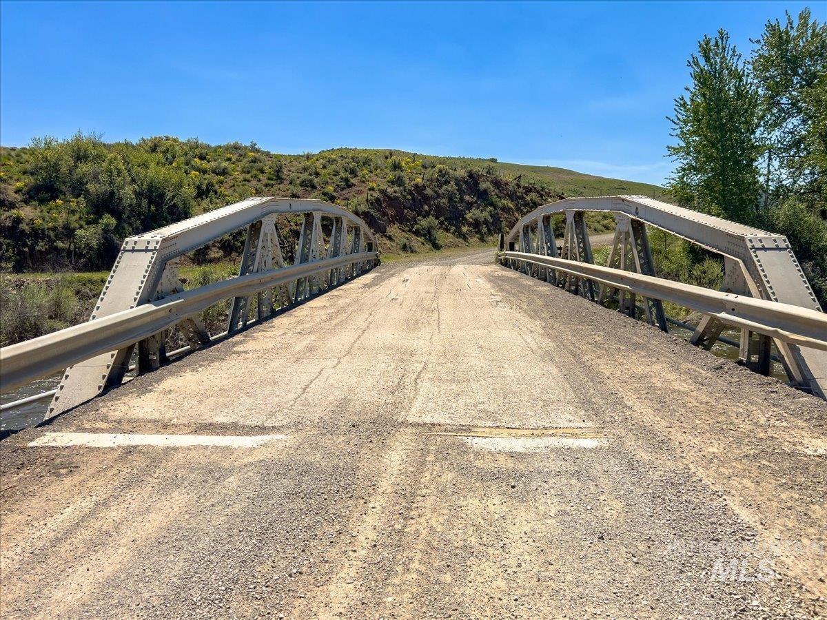 L15 Cuddy View Drive