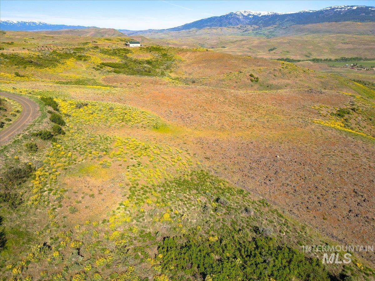 L15 Cuddy View Drive