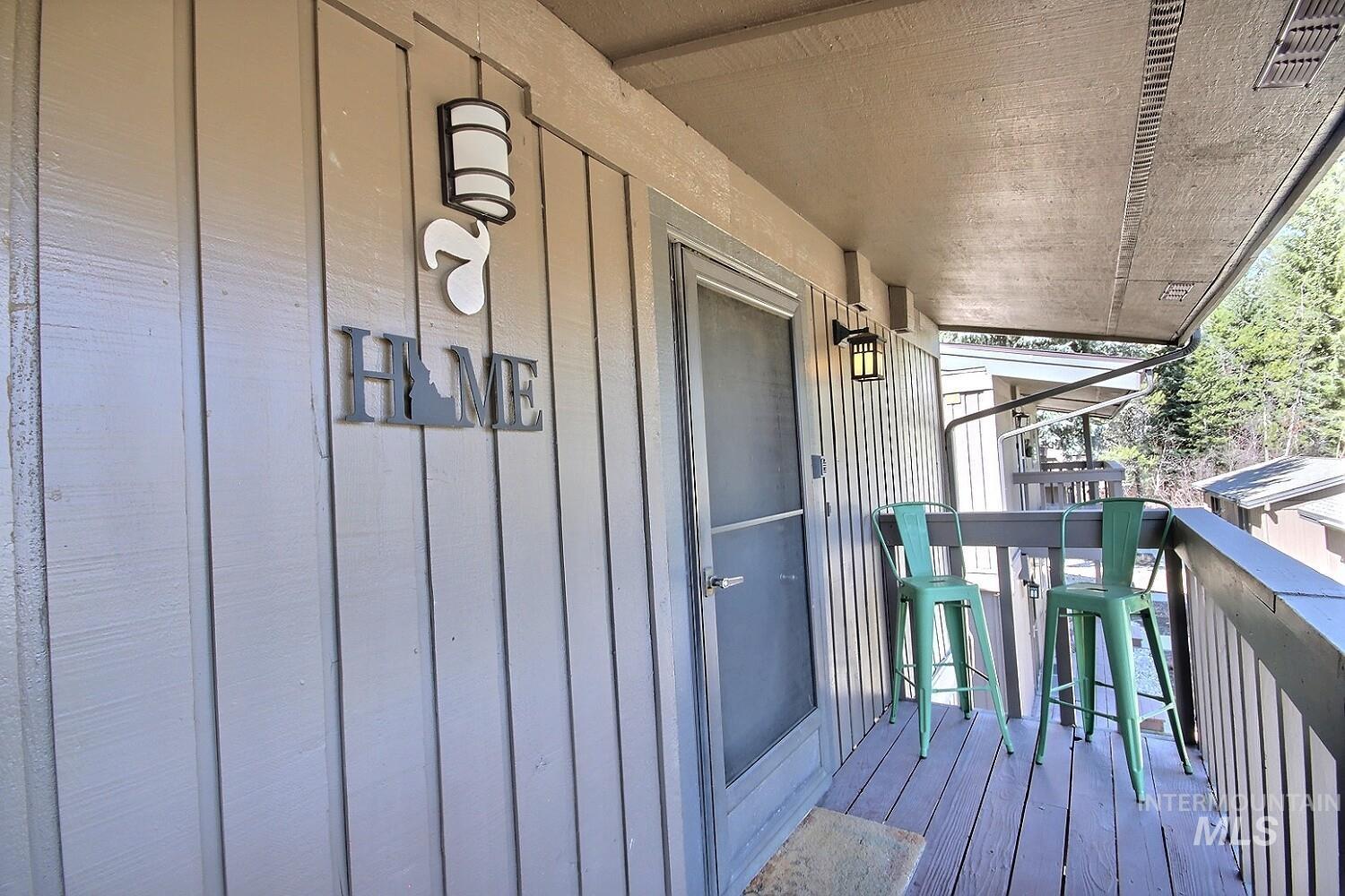 1640 Davis Avenue Unit: 7