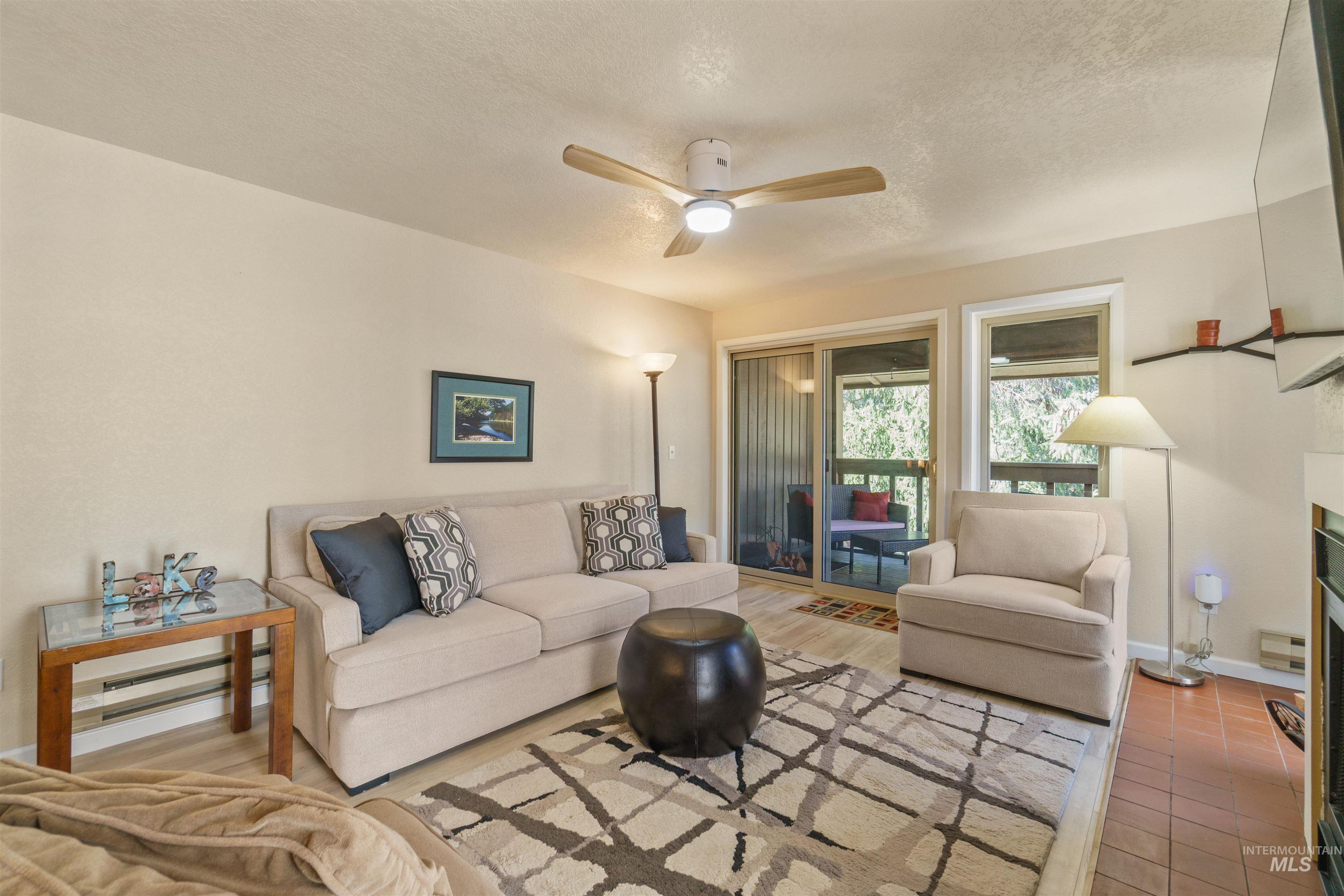 1640 Davis Avenue Unit: 7