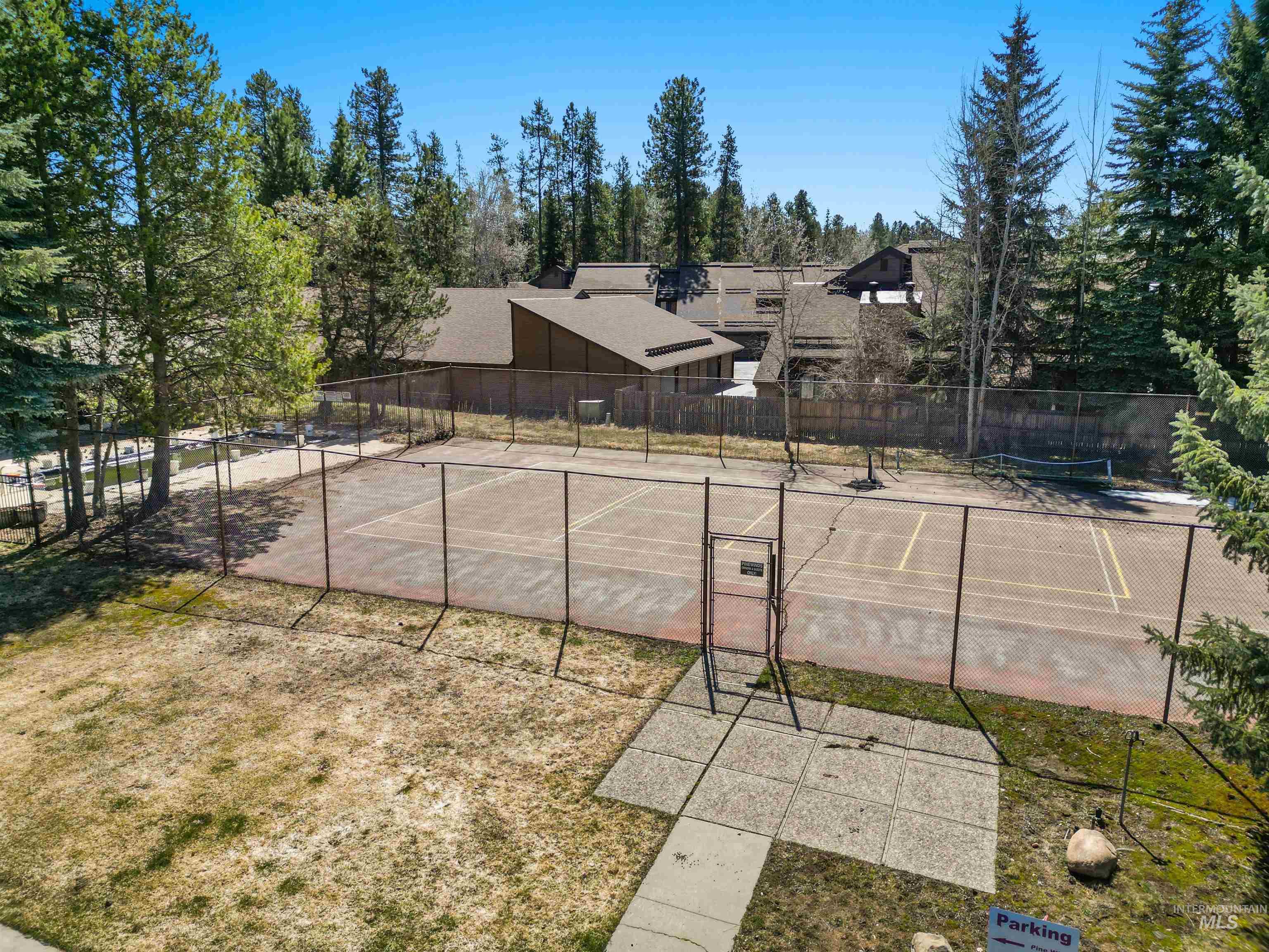1640 Davis Avenue Unit: 7