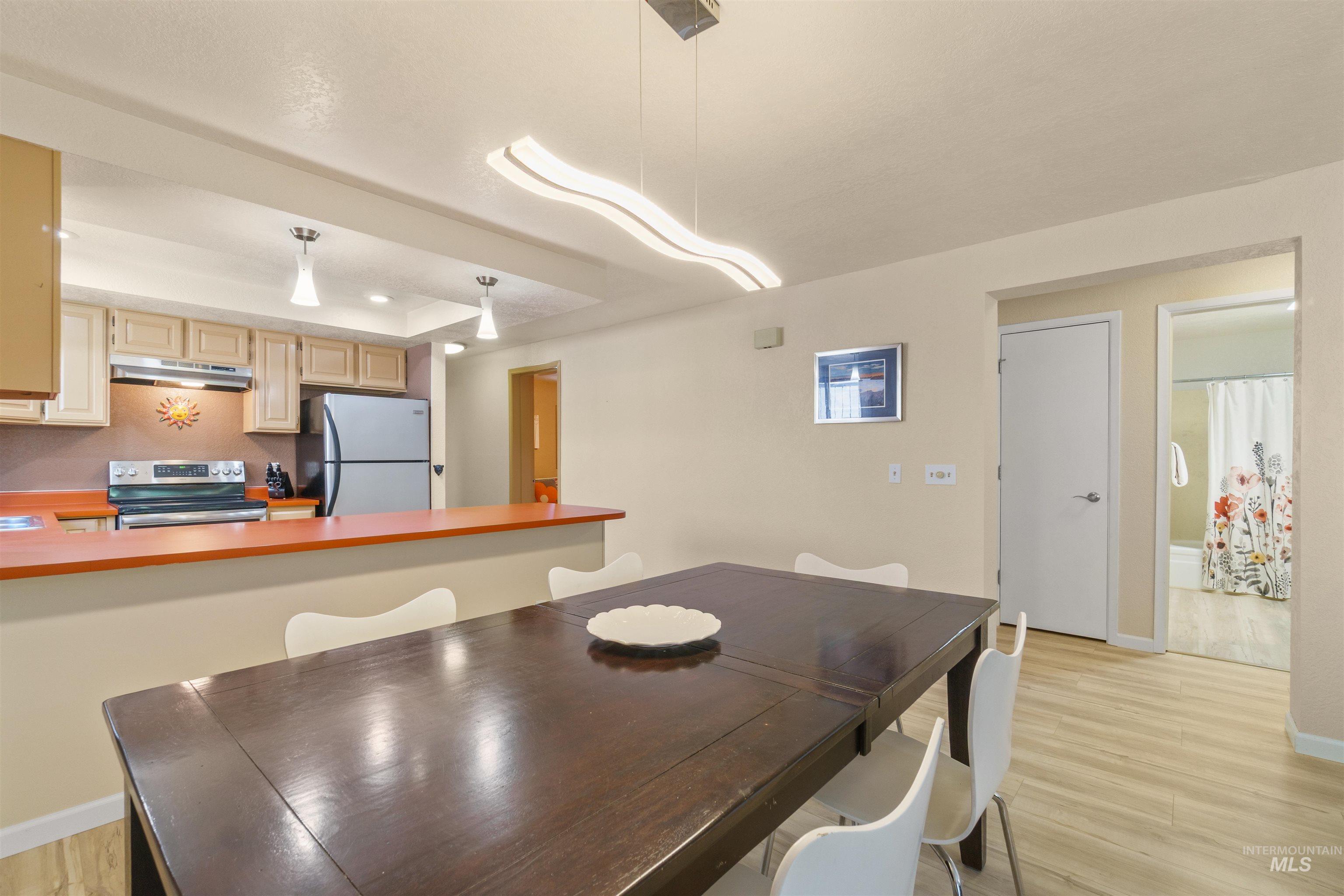 1640 Davis Avenue Unit: 7