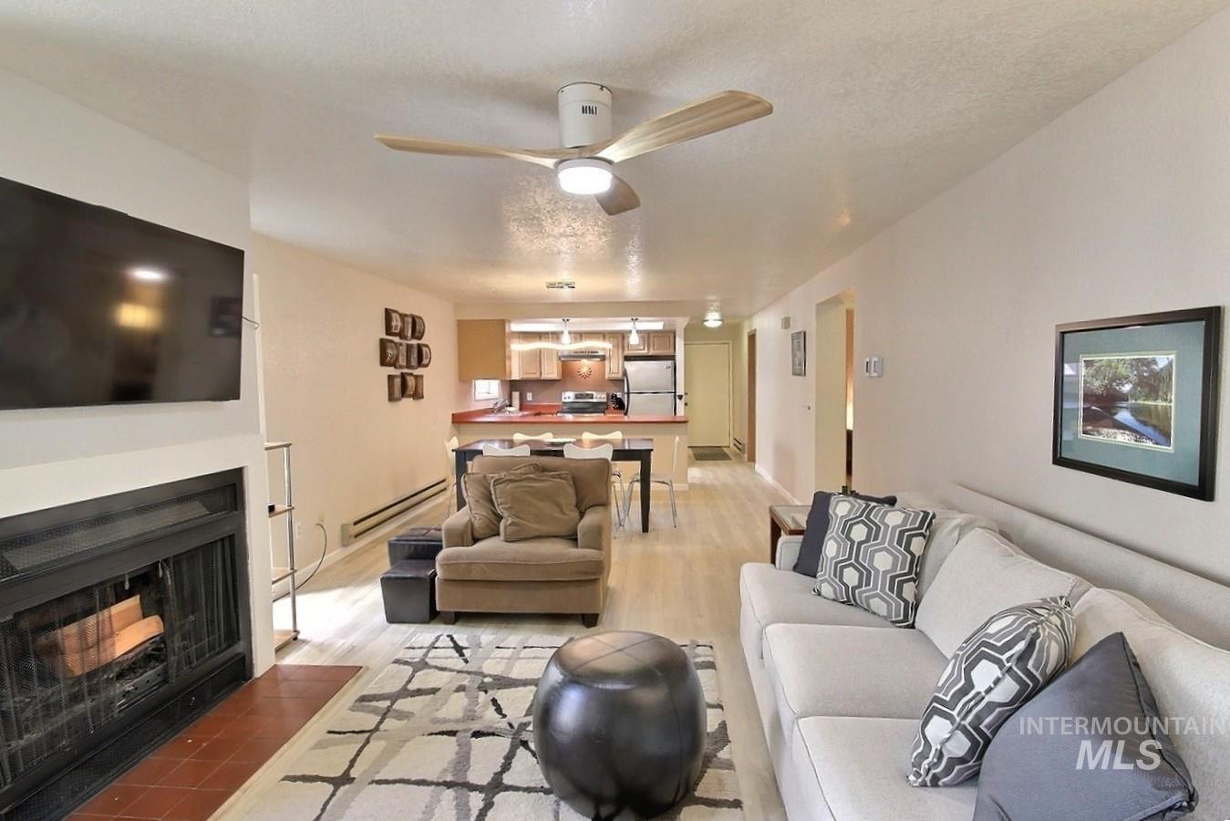 1640 Davis Avenue Unit: 7