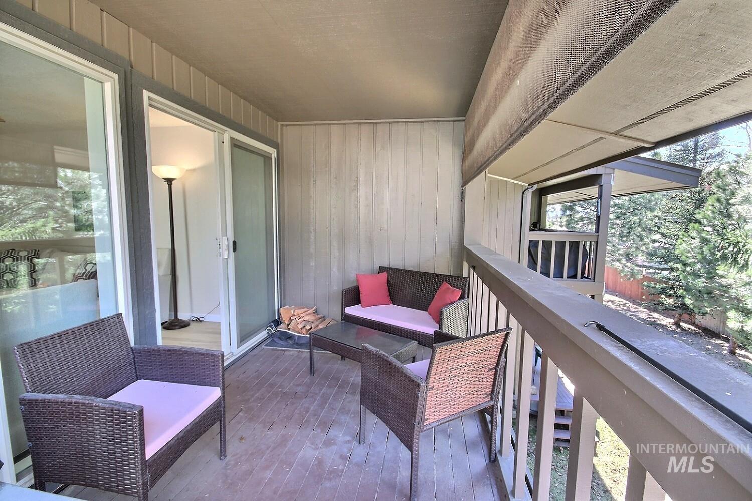 1640 Davis Avenue Unit: 7