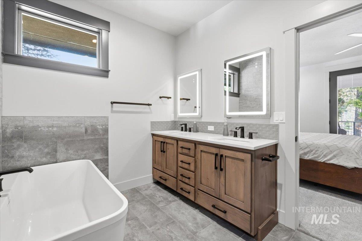 1325 Majestic View Drive