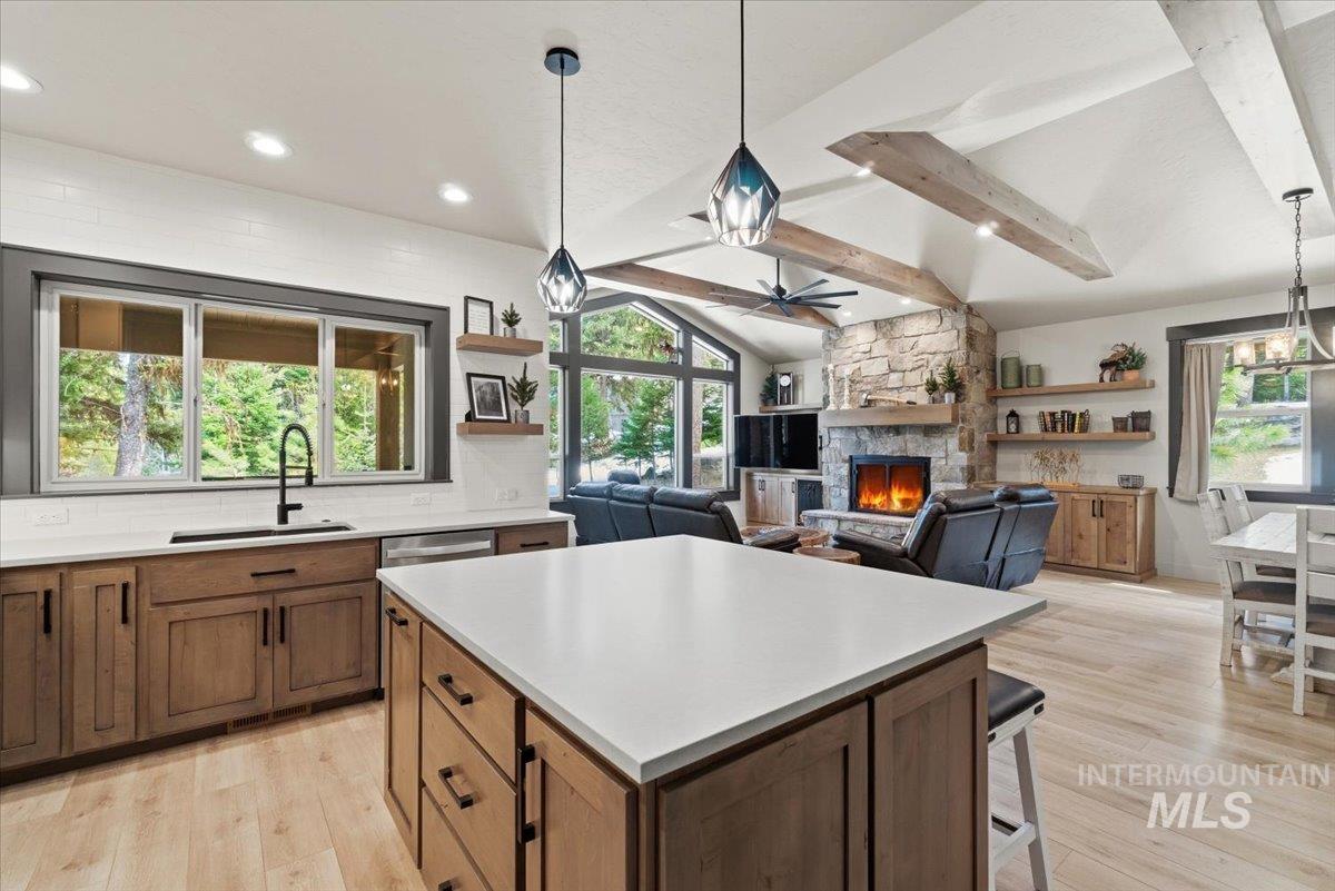 1325 Majestic View Drive