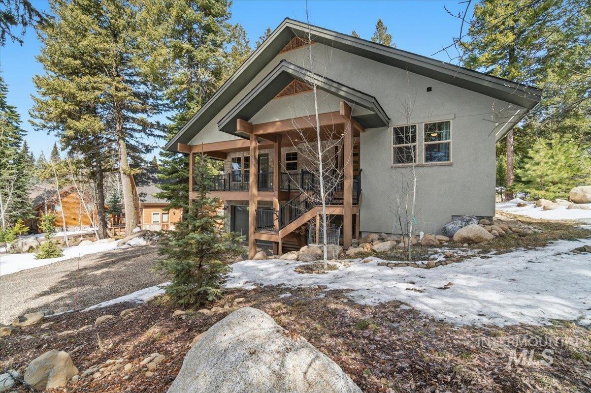1325 Majestic View Drive