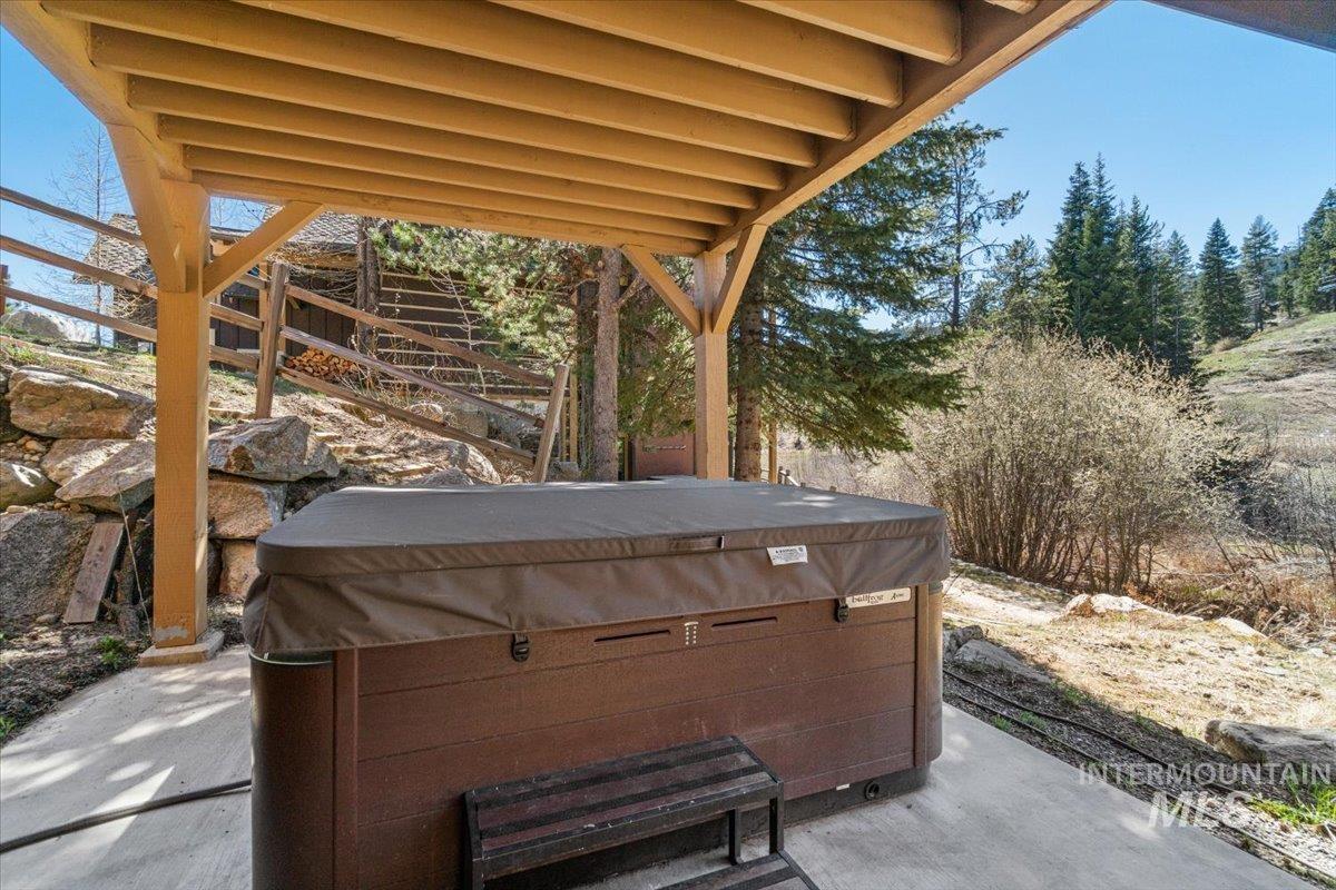 67 Golden Bar Ct