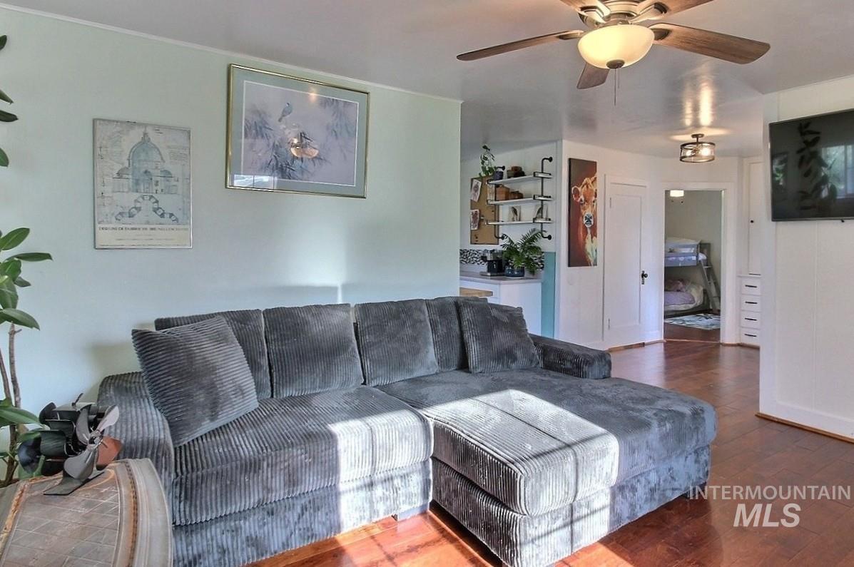 203 N Berkley