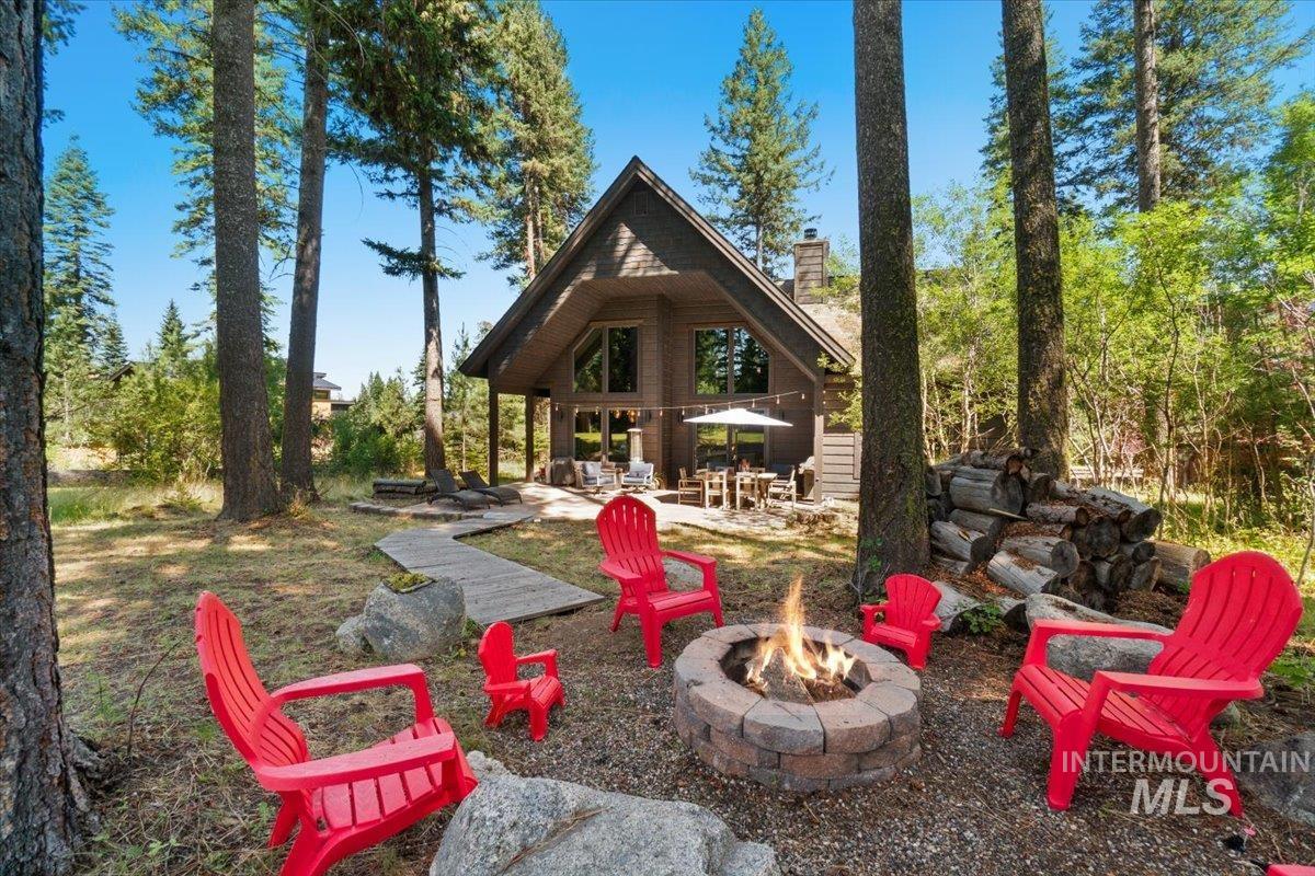 1014 Violet Way