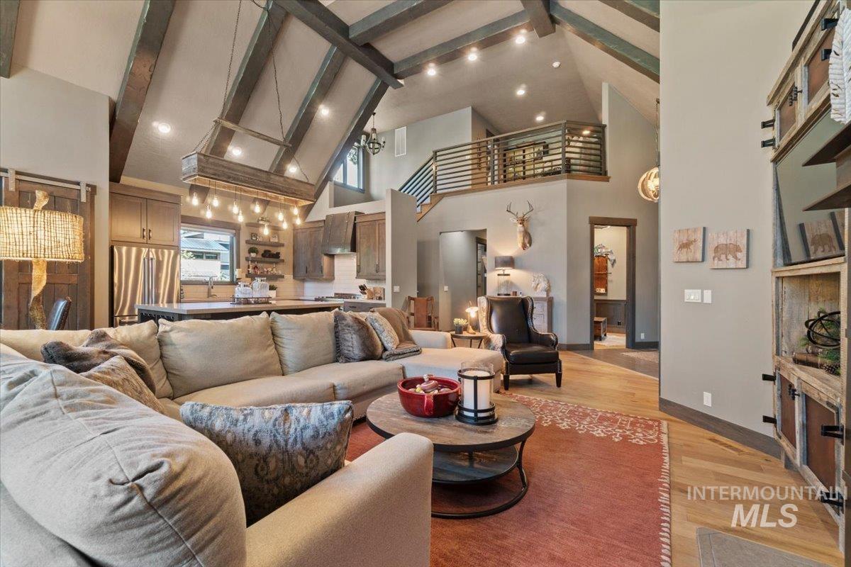 1014 Violet Way