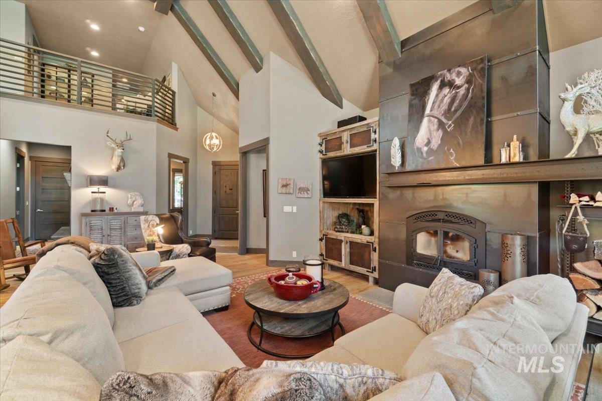 1014 Violet Way