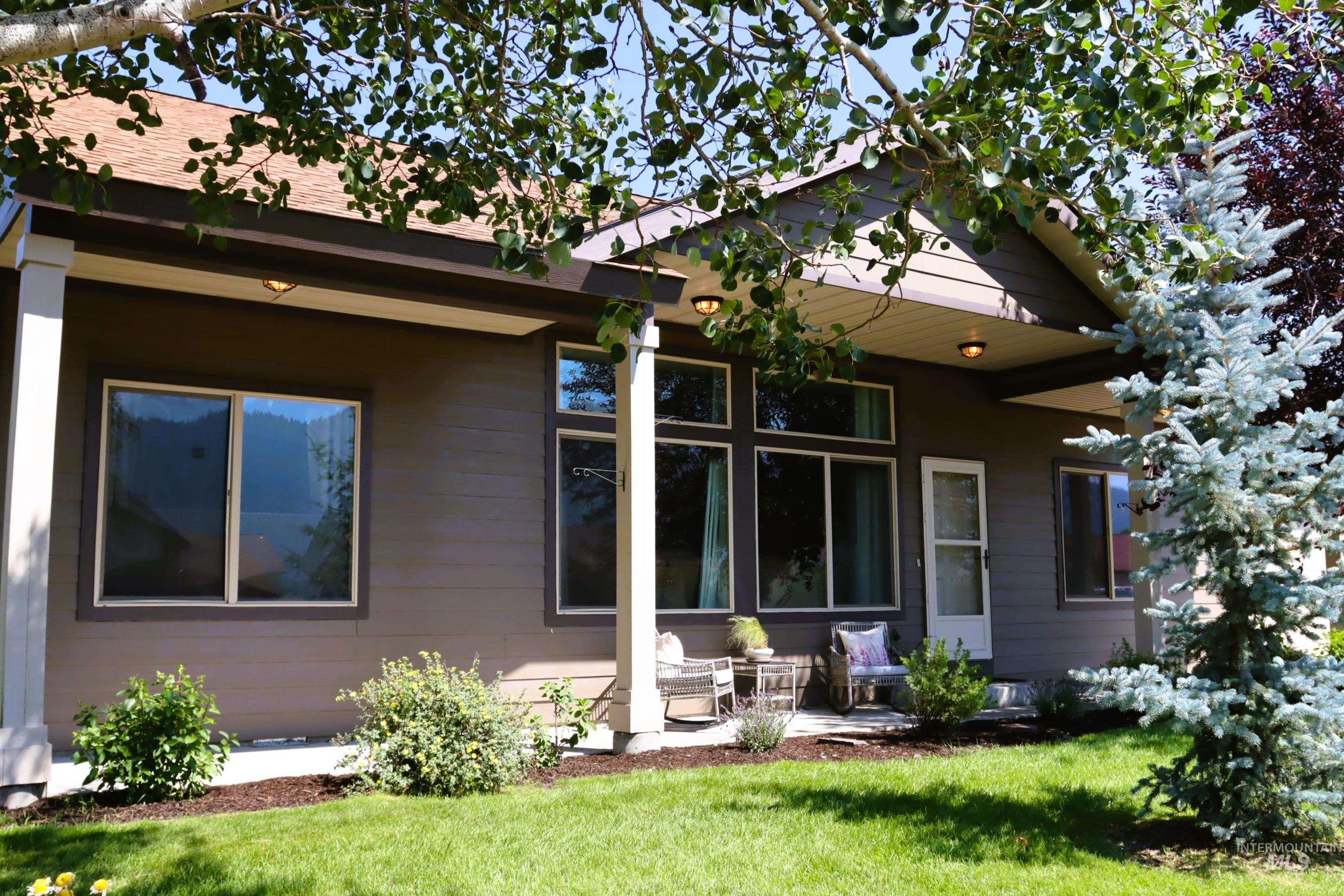26 Buckskin Drive