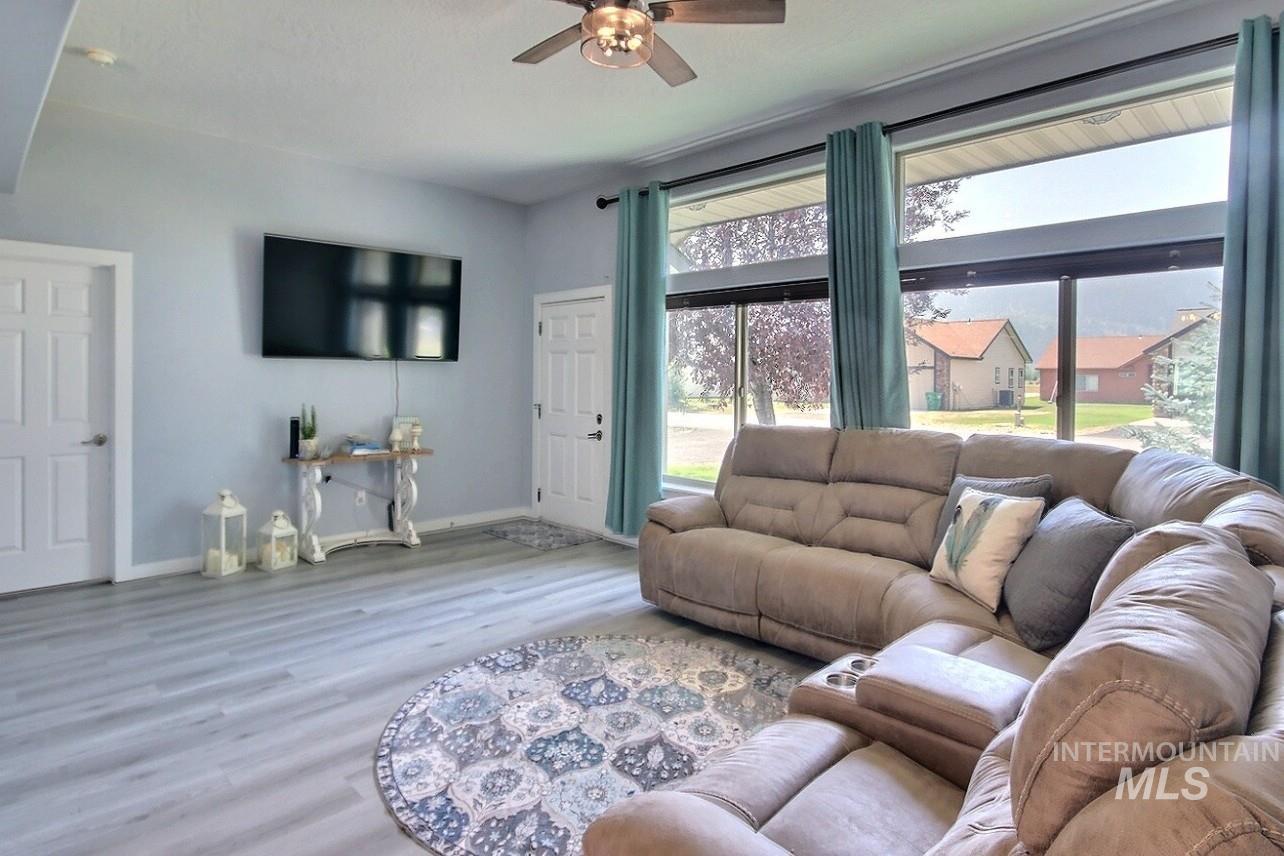26 Buckskin Drive